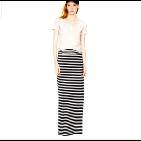 J. Crew Dresses & Skirts - J.Crew navy and white stripe stretchy maxi skirt size XS